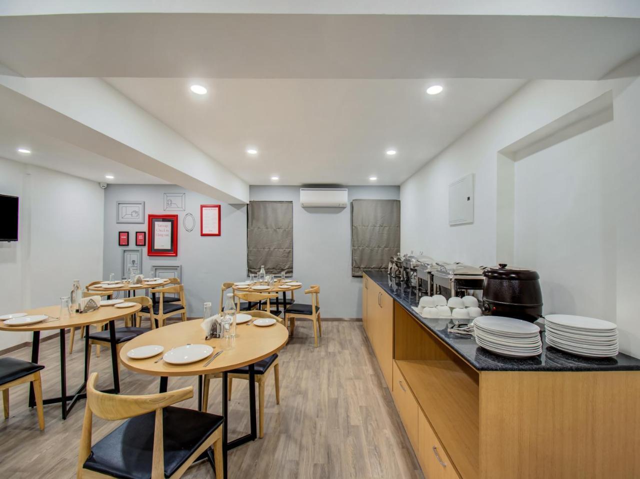 Oyo Townhouse 66 Nagpur Station Ca Road Exterior photo